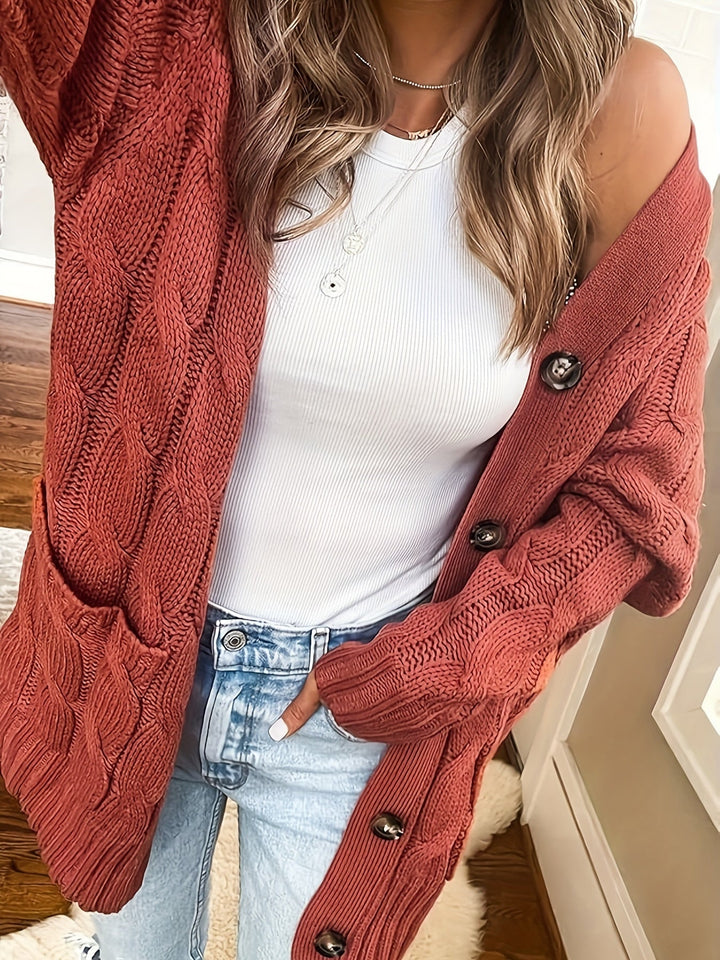 Elegant and classic knitted women’s vest for autumn
