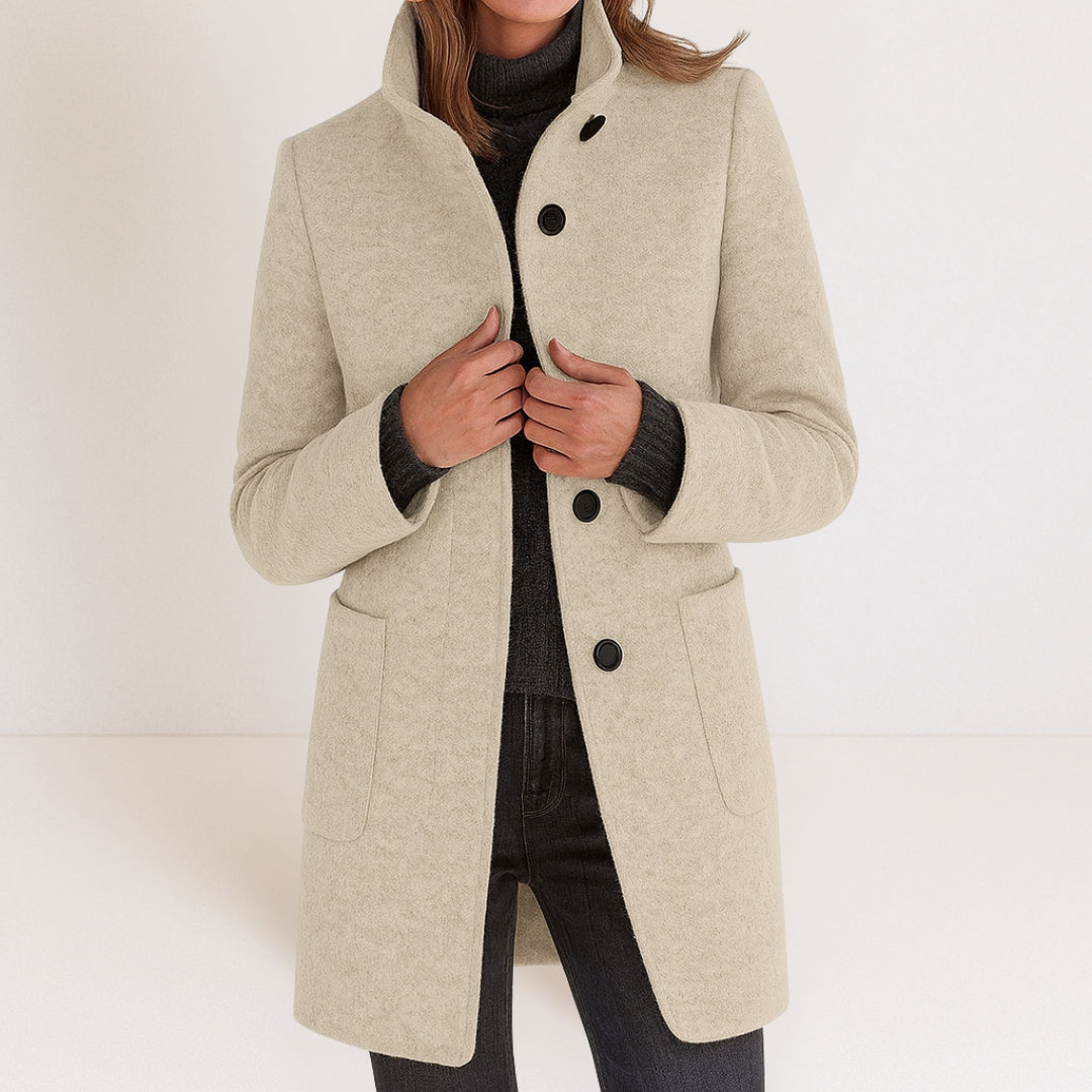 Elegant and warm classic-fit women's wool-blend coat for autumn