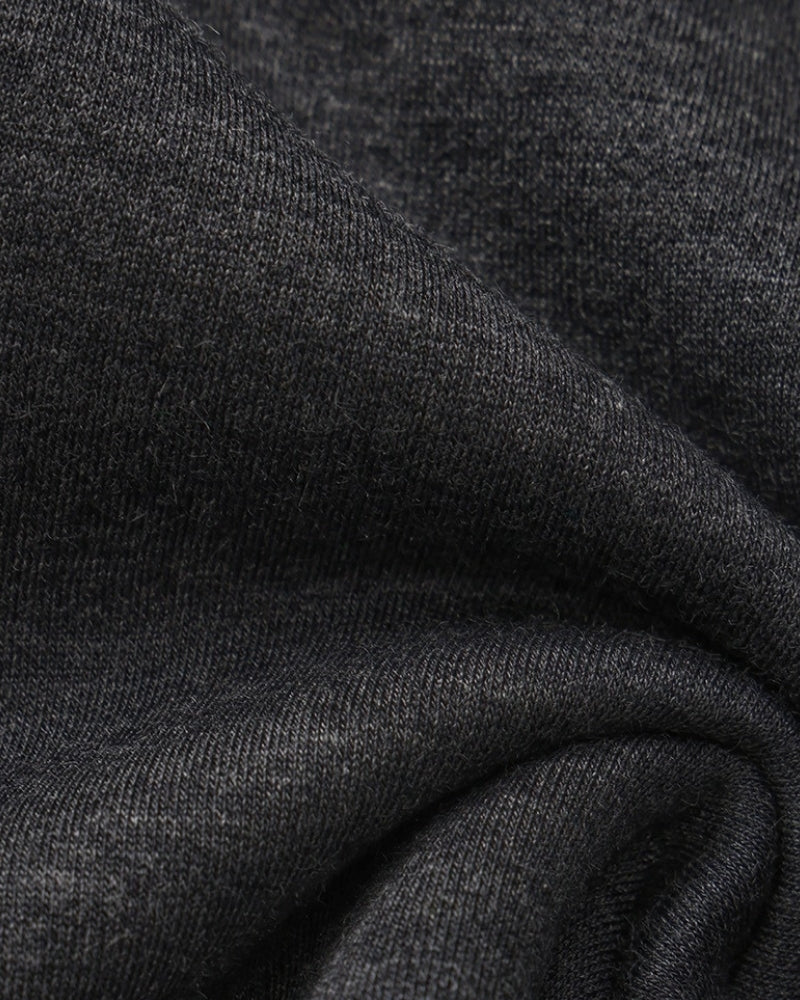 Men’s classic plain cotton sweatshirt with a crew neck, for autumn