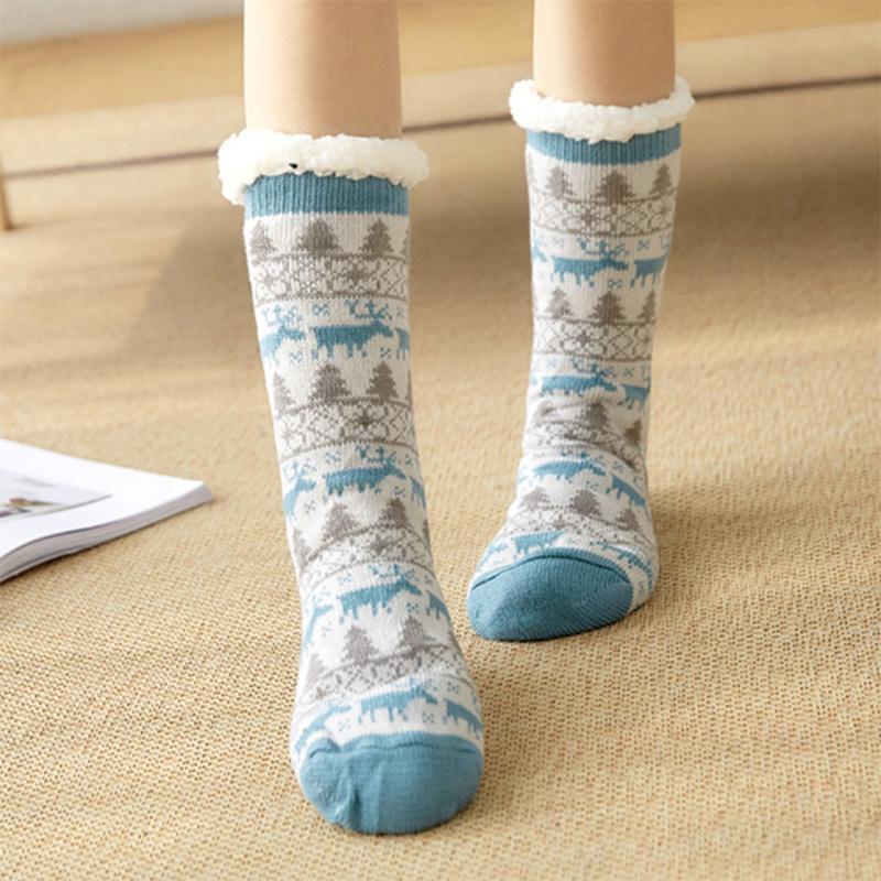 Warm winter socks – for cozy evenings at home