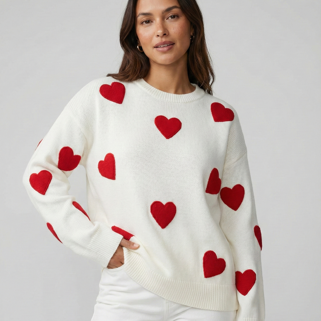 Women’s loose-fit wool-knit sweater with a heart pattern, casual style for autumn