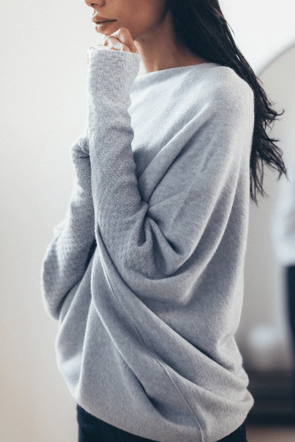 Pull en mélange de cachemire pour femme col asymétrique maille élégante pour l’automne