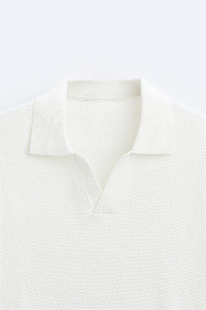 Polo en tricot classique élégante en blanc éclatant