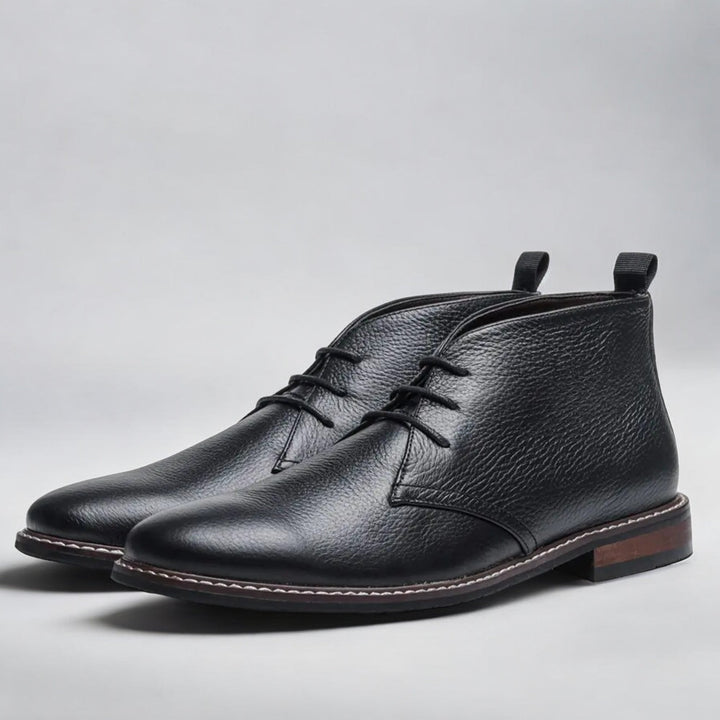 Elegant men's genuine leather lace-up chukka boots for autumn
