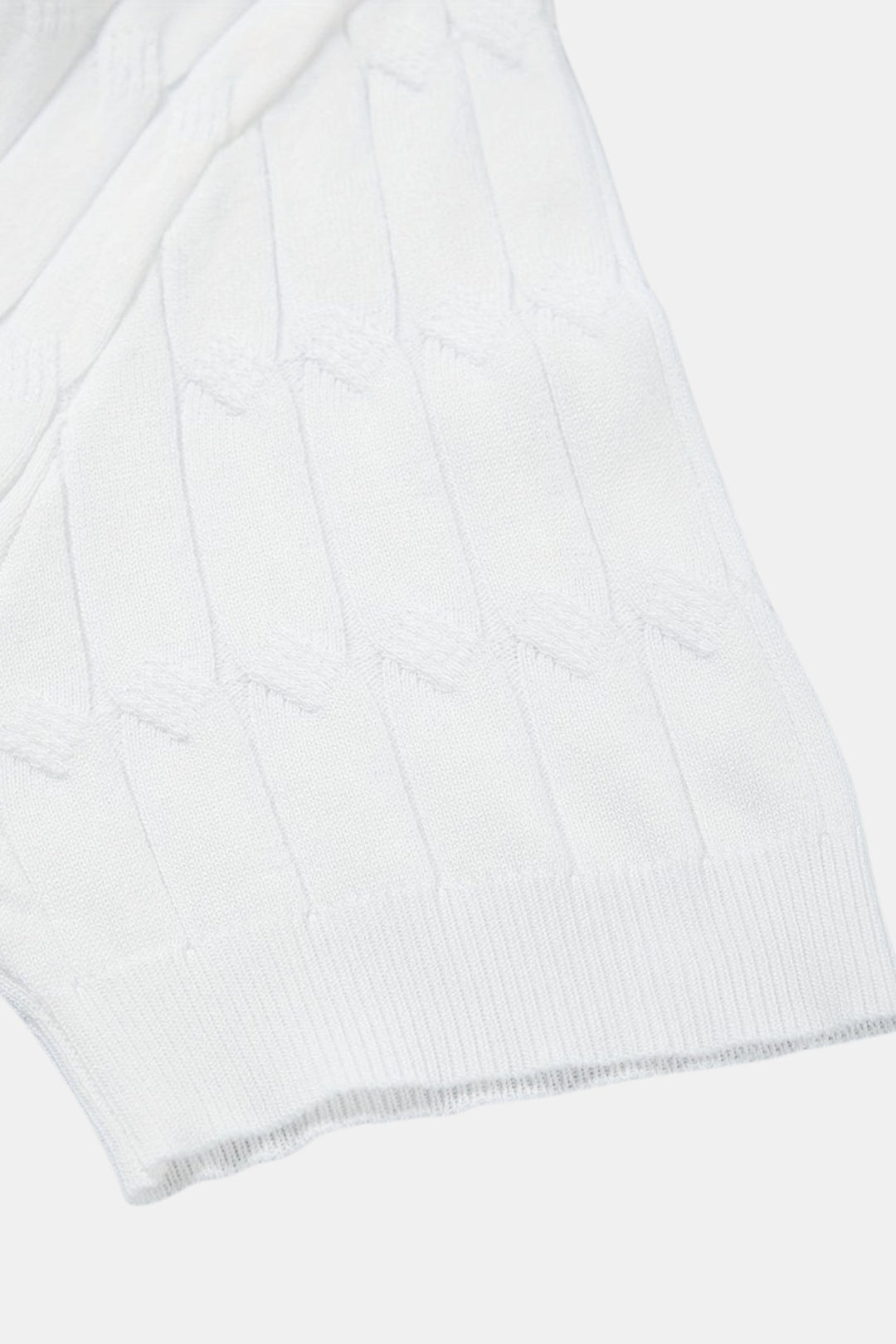 Elegant men's white polo shirt - Timeless style and comfort
