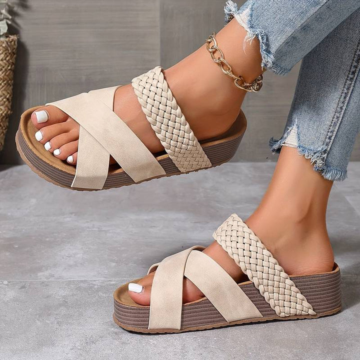 Elaiza - Comfortable Women's Sandals with Thick Sole for a Trendy Casual Look
