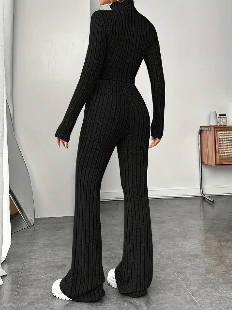 Mabel - Stylish two-piece set featuring a comfortable long-sleeve knit top and elegant pants