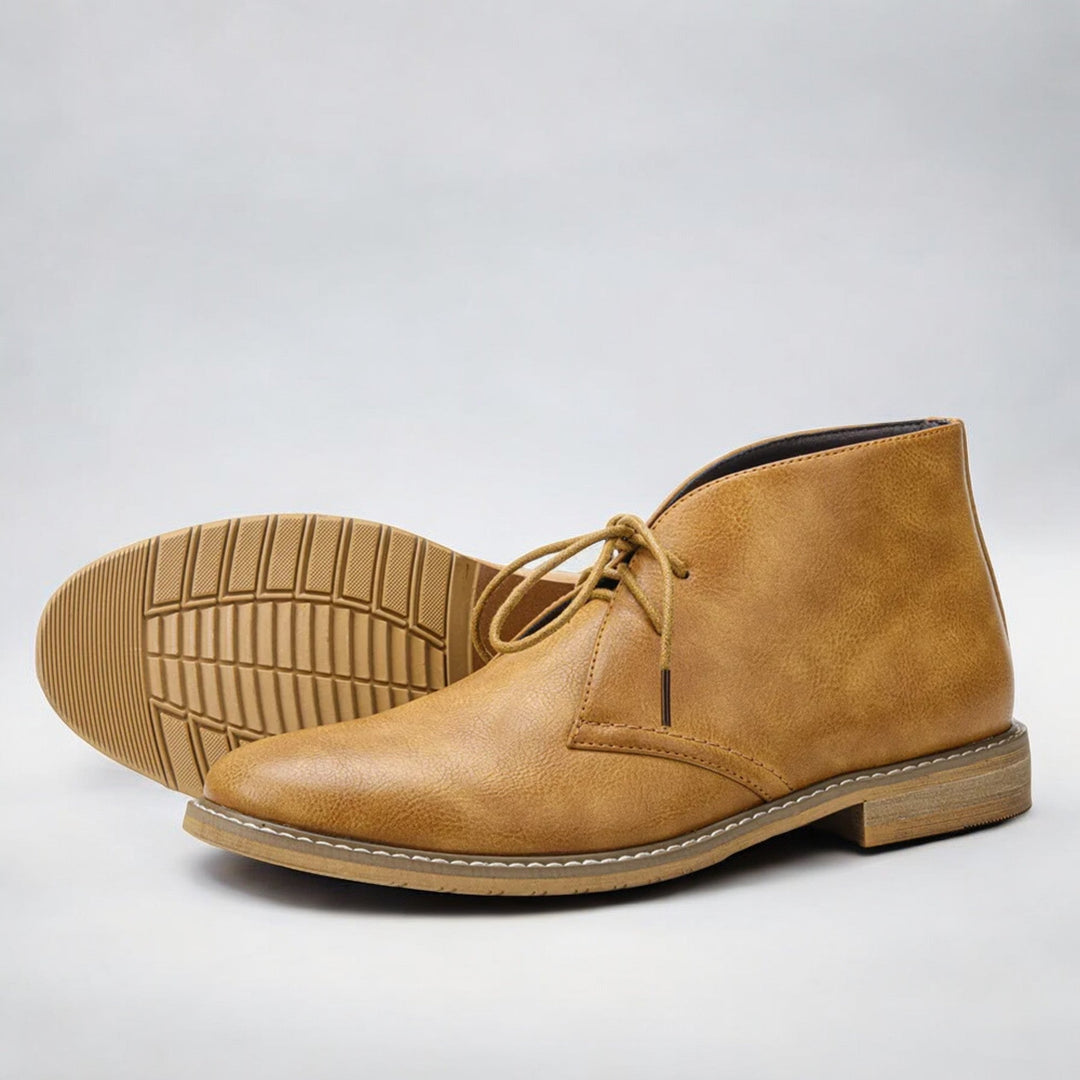 Elegant men's genuine leather lace-up chukka boots for autumn