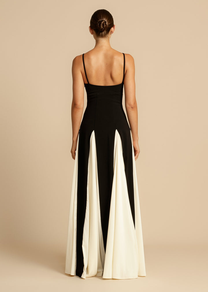 Dressing gown Maxi Colorblock à Bretelles Lucia for un look d'été élégant et confortable.