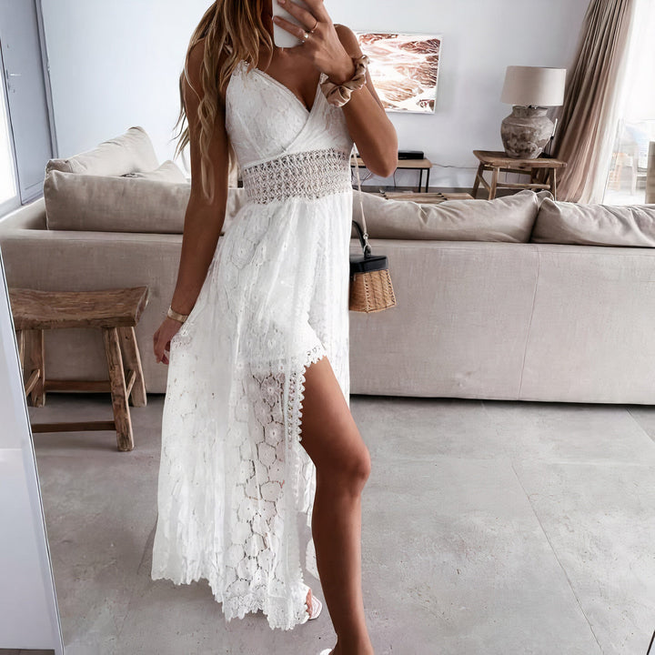 Adie | Robe de Plage Mini Évasée à Découpes et Col en V pour Vos Fêtes d'Été