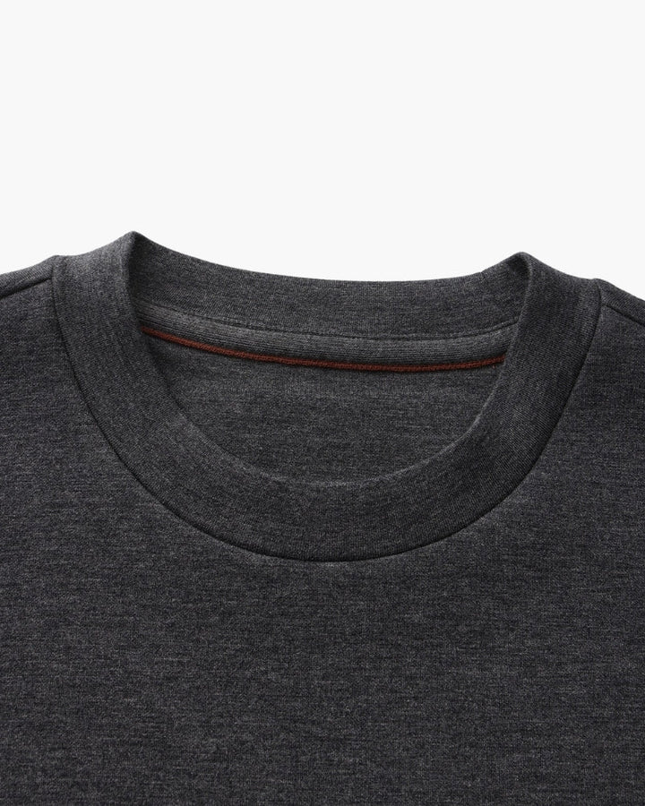 Men’s classic plain cotton sweatshirt with a crew neck, for autumn