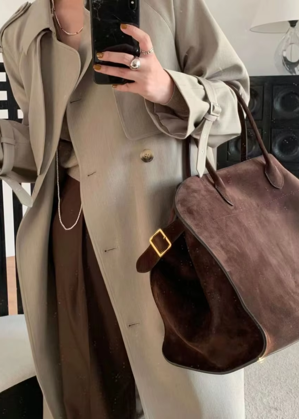 Anda - Élégant sac à bandoulière en daim souple pour un look élégant