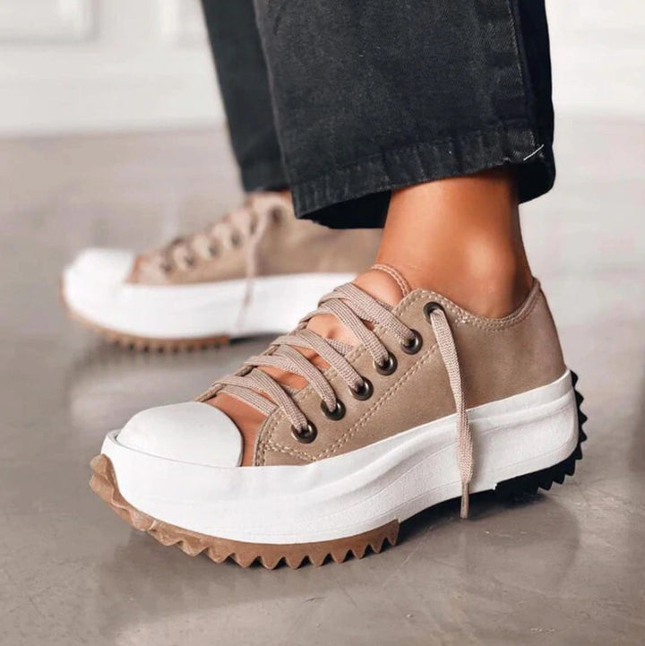 https://cdn.shopify.com/s/files/1/0998/9200/3147/files/Avencea_beige_platform_sneakers_with_s_59471193.jpg?v=1766839668
