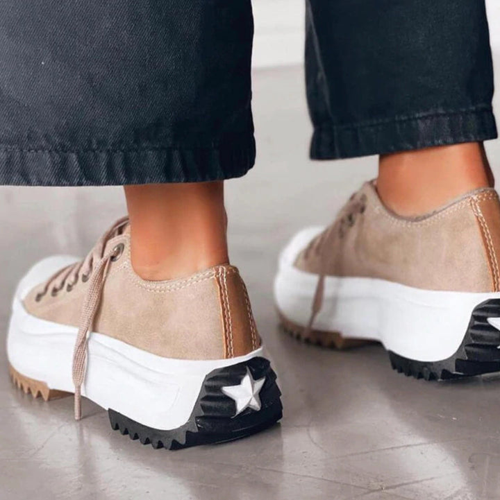 https://cdn.shopify.com/s/files/1/0998/9200/3147/files/Avencea_beige_platform_sneakers_with_s_96778930.jpg?v=1766839668