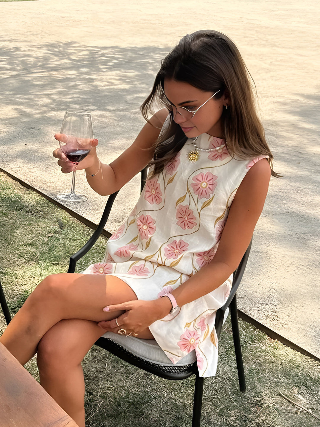 Mieke | Élégante Robe Mini Fleurie Sans Manches - Robe d'Été en Lin Aéré