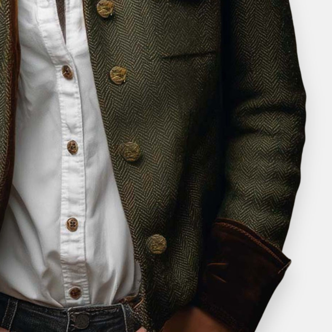 Elegant tweed blazer for women, ideal for everyday outfits in autumn