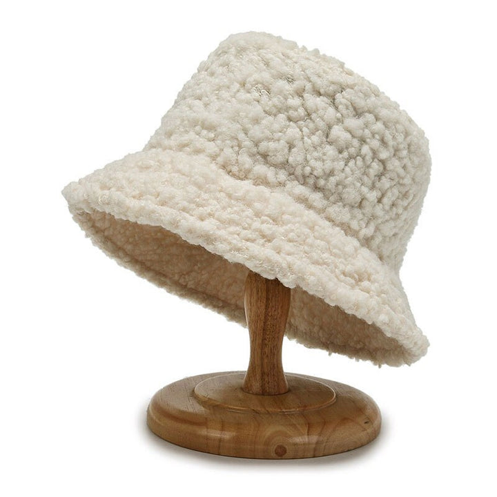 Classic unisex warm-lined bucket hat for summer and mid-season wear