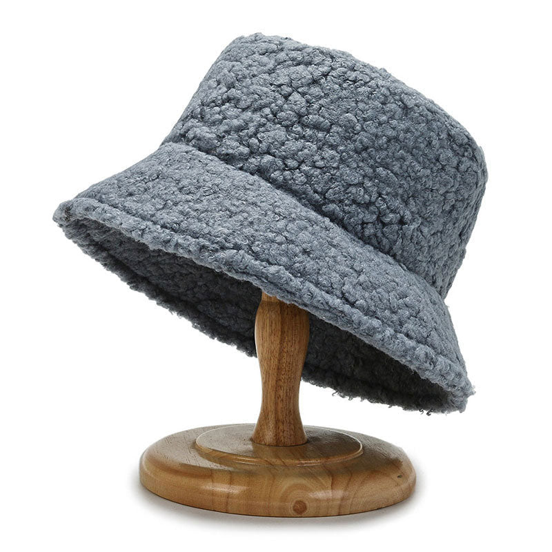 Classic unisex warm-lined bucket hat for summer and mid-season wear