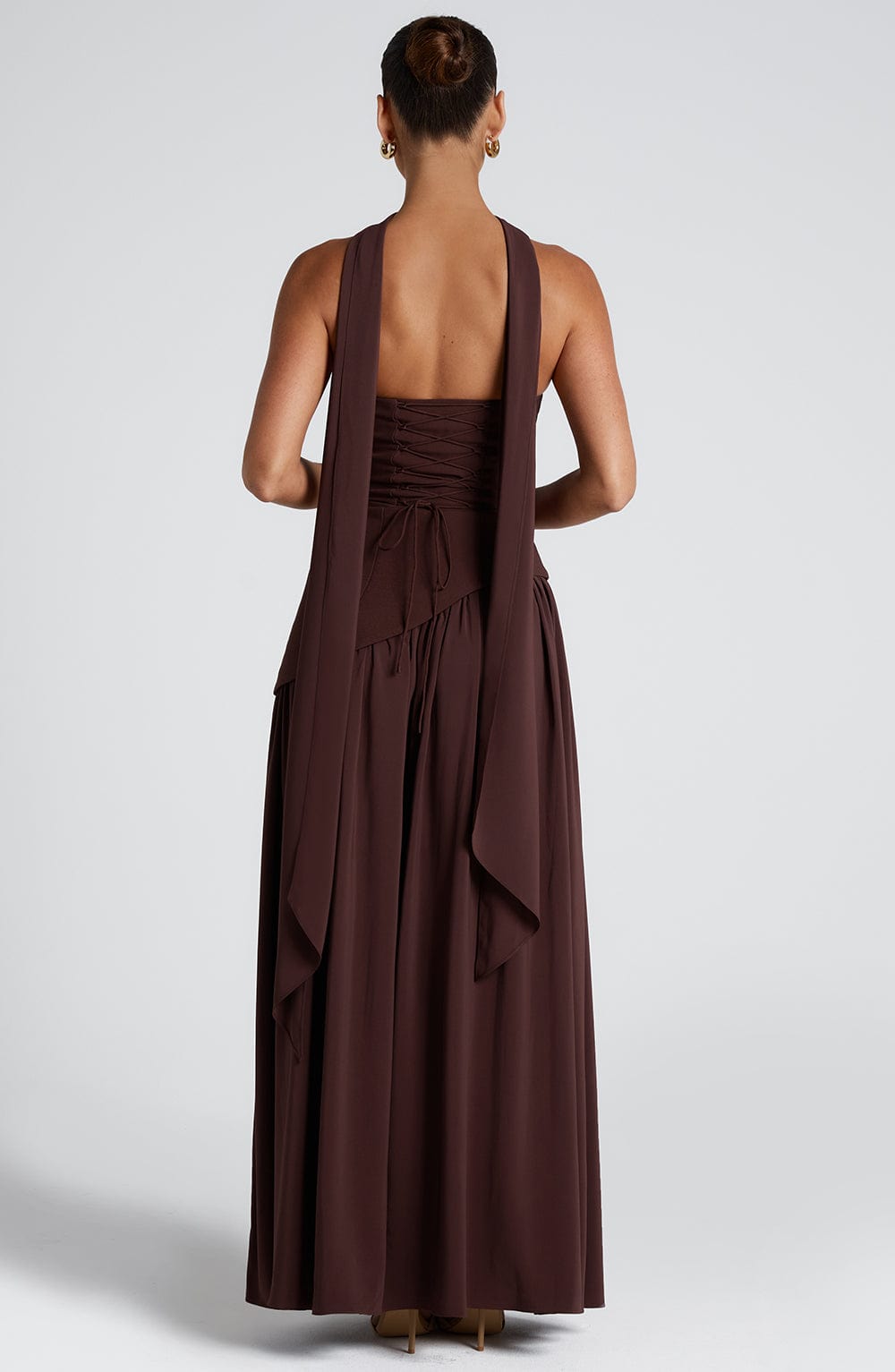 https://cdn.shopify.com/s/files/1/0998/9200/3147/files/Elegant_Strapless_White_Maxi_Dress_with_Asymmetric_Waist_and_High_Slit__Perfect_for_Summer_Events_6.jpg?v=1766661062