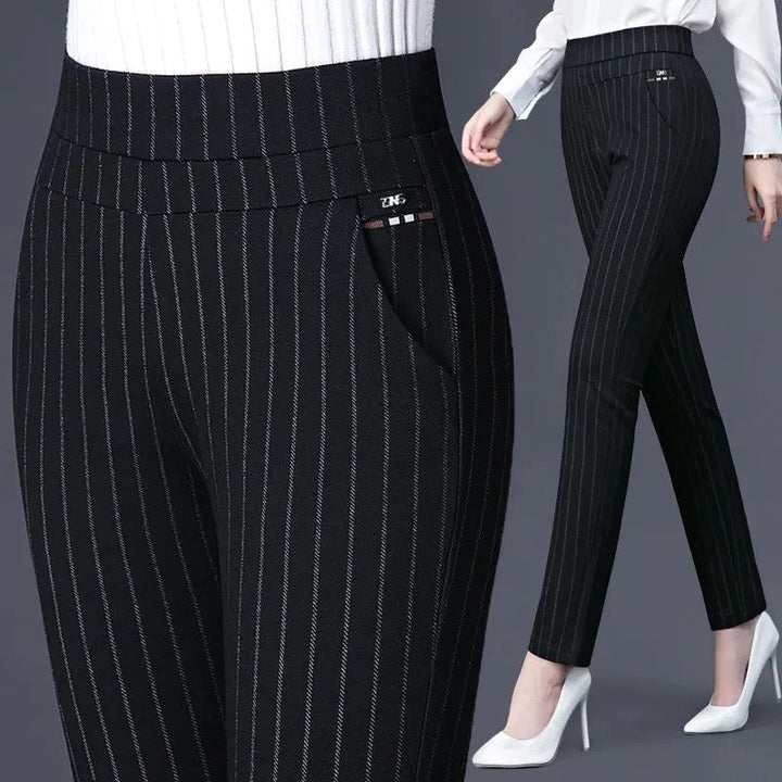 Pantalon slim fit rayé élégant et stylé avec taille haute