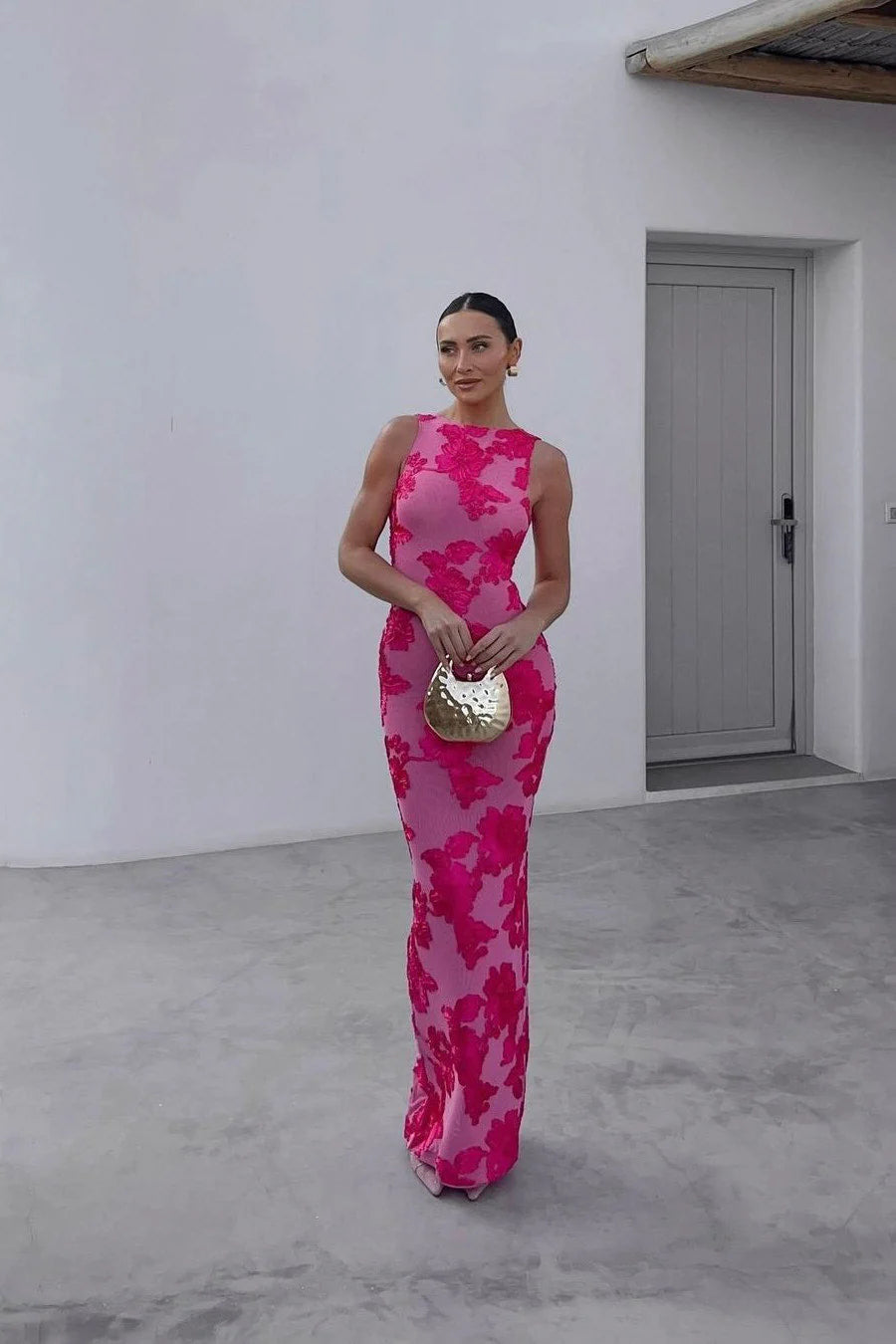 https://cdn.shopify.com/s/files/1/0998/9200/3147/files/Floral_Maxi_Dress_with_Bodycon_Fit__Sleeveless_High_Racer_Neckline__Elegant_for_Formal_Events_and_Weddings_1.jpg?v=1766661062
