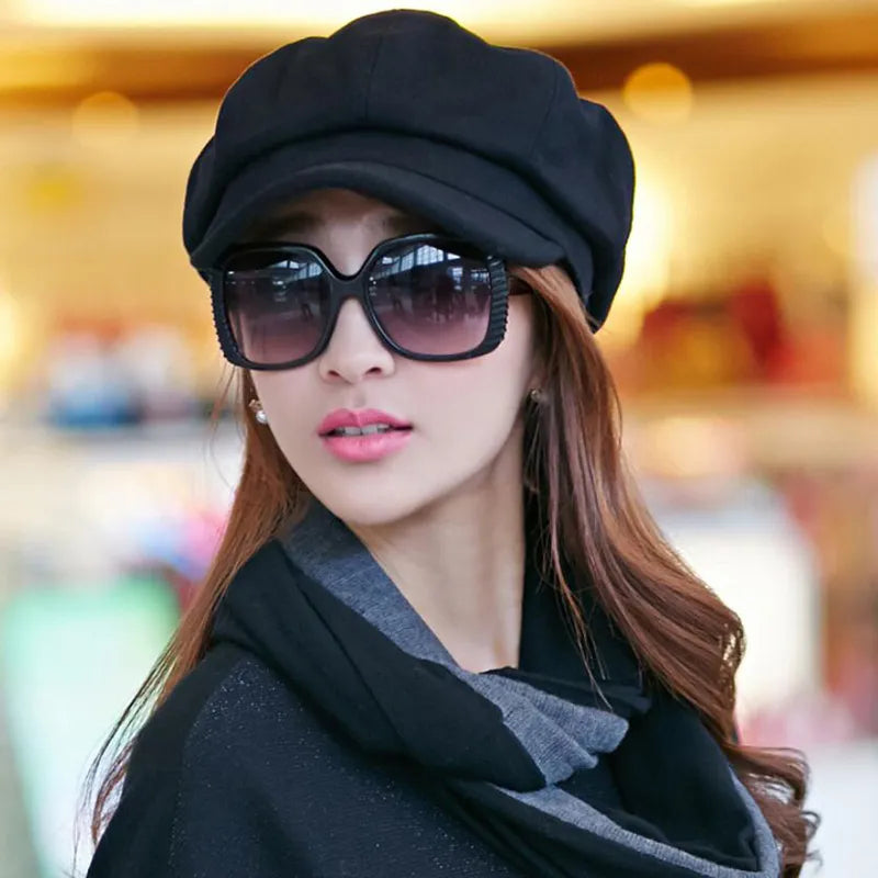 Women’s vintage-style cotton newsboy cap for late summer and autumn