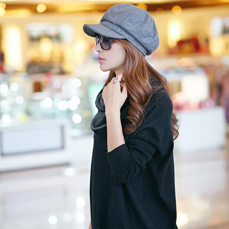 Women’s vintage-style cotton newsboy cap for late summer and autumn