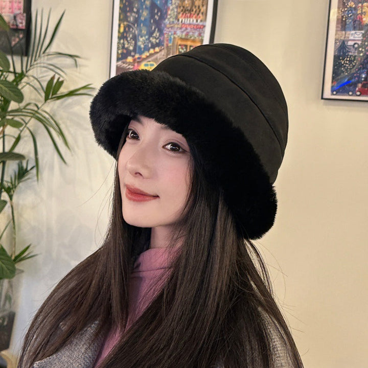 Bonnet femme en fausse fourrure chaud et élégant pour l’automne et l’hiver