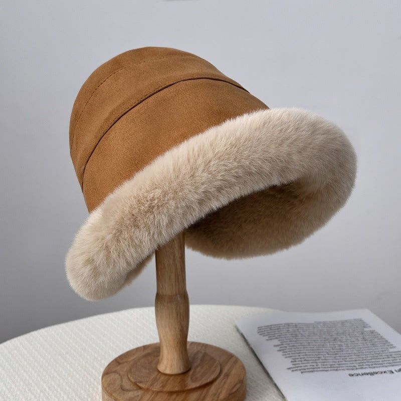Bonnet femme en fausse fourrure chaud et élégant pour l’automne et l’hiver