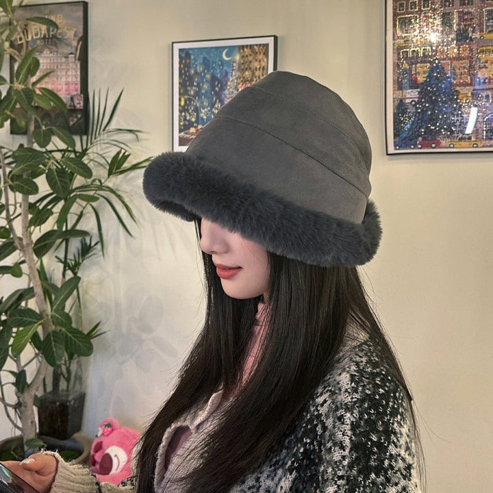 Bonnet femme en fausse fourrure chaud et élégant pour l’automne et l’hiver