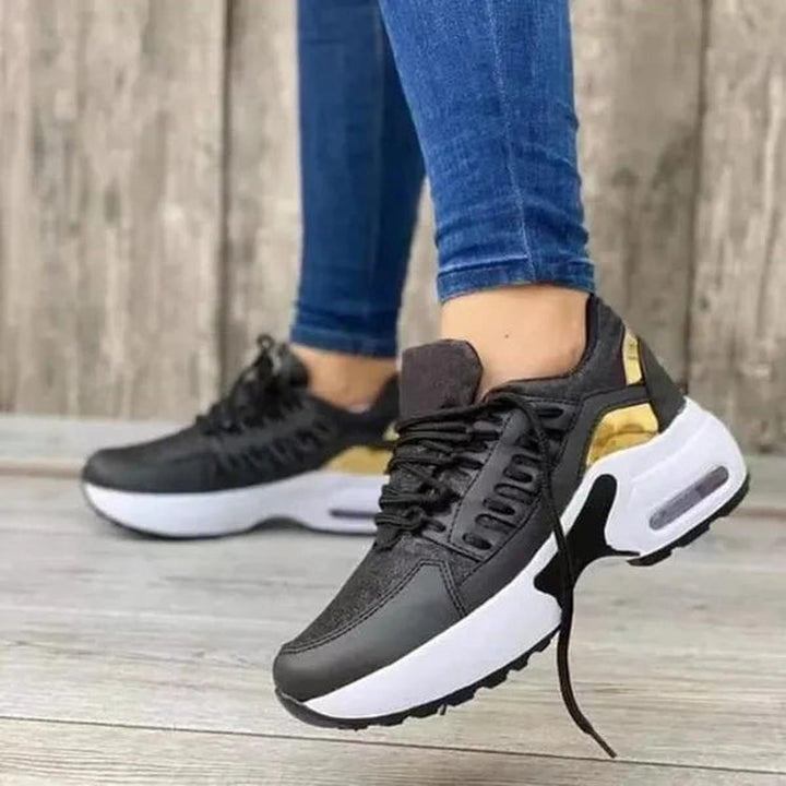 https://cdn.shopify.com/s/files/1/0998/9200/3147/files/Orthopedic_Comfort_Shoes_For_Wide_Feet_2.jpg?v=1766839662