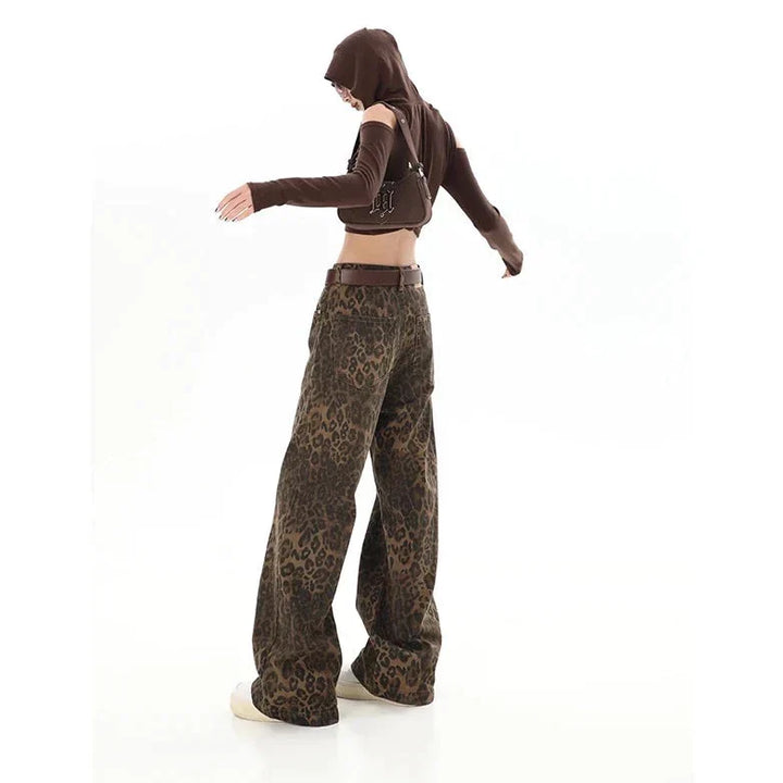 Gilda - Stylish retro pants with a very trendy leopard print