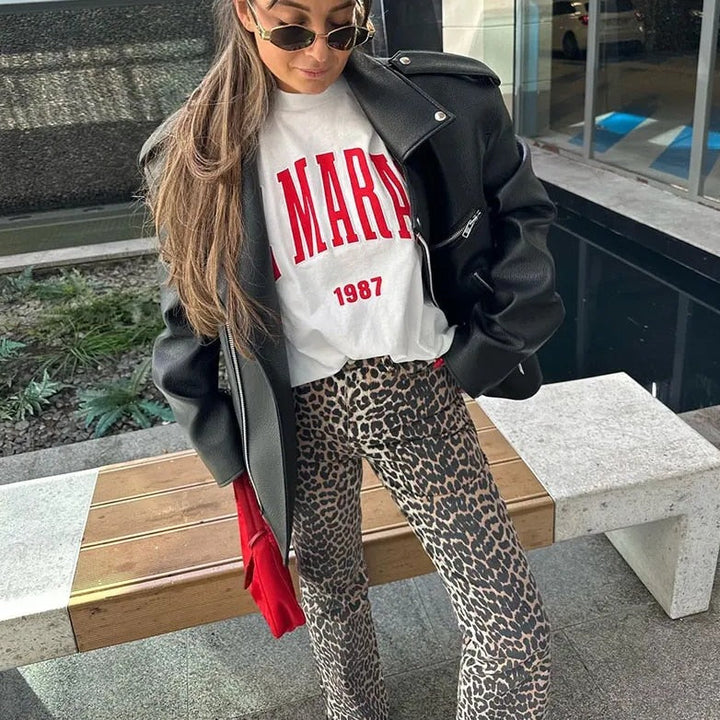 Chandra - Retro jeans with a very trendy leopard pattern