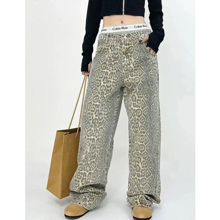 Gilda - Stylish retro pants with a very trendy leopard print
