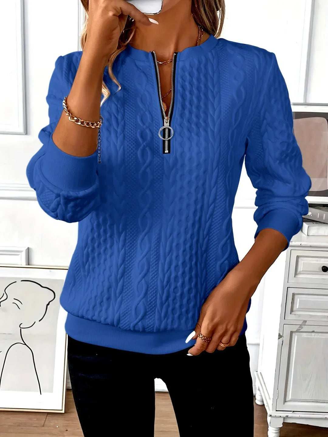 Women's textured zip-up sweatshirt for autumn and everyday outfits