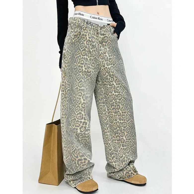Gilda - Stylish retro pants with a very trendy leopard print