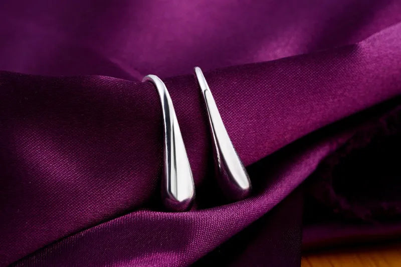 925 silver drop-shaped hoop earrings with an autumnal design
