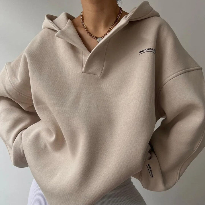 Oversized women’s hoodie with dropped shoulders for late summer and fall