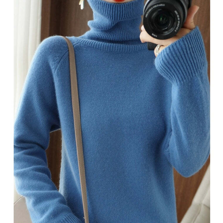 Women’s Long-Sleeve Turtleneck Sweater | Soft and Warm
