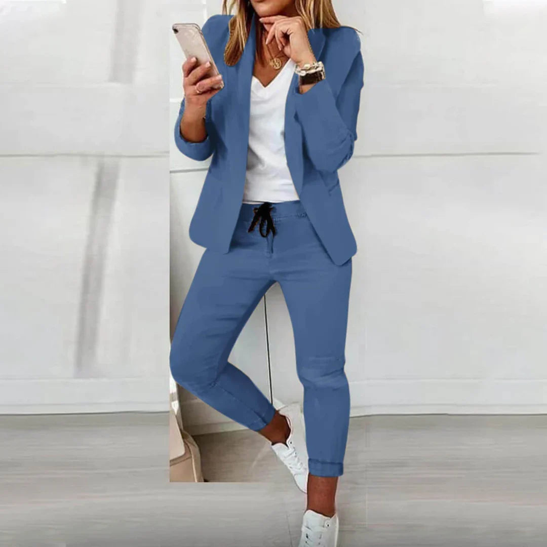 Ensemble blazer pantalon femme élégant et confortable pour l’automne, tenue chic