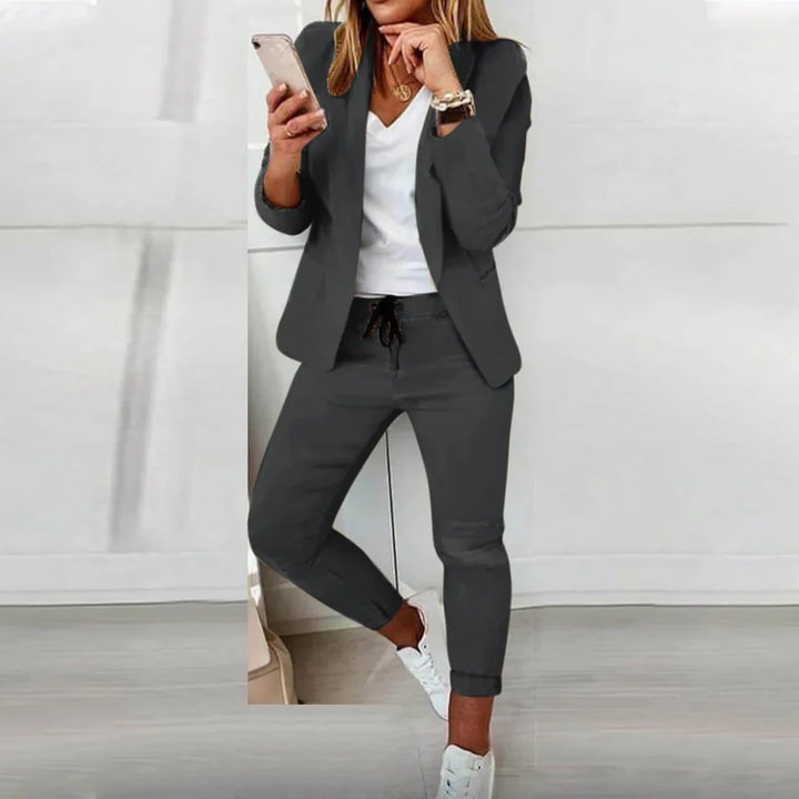 Ensemble blazer pantalon femme élégant et confortable pour l’automne, tenue chic