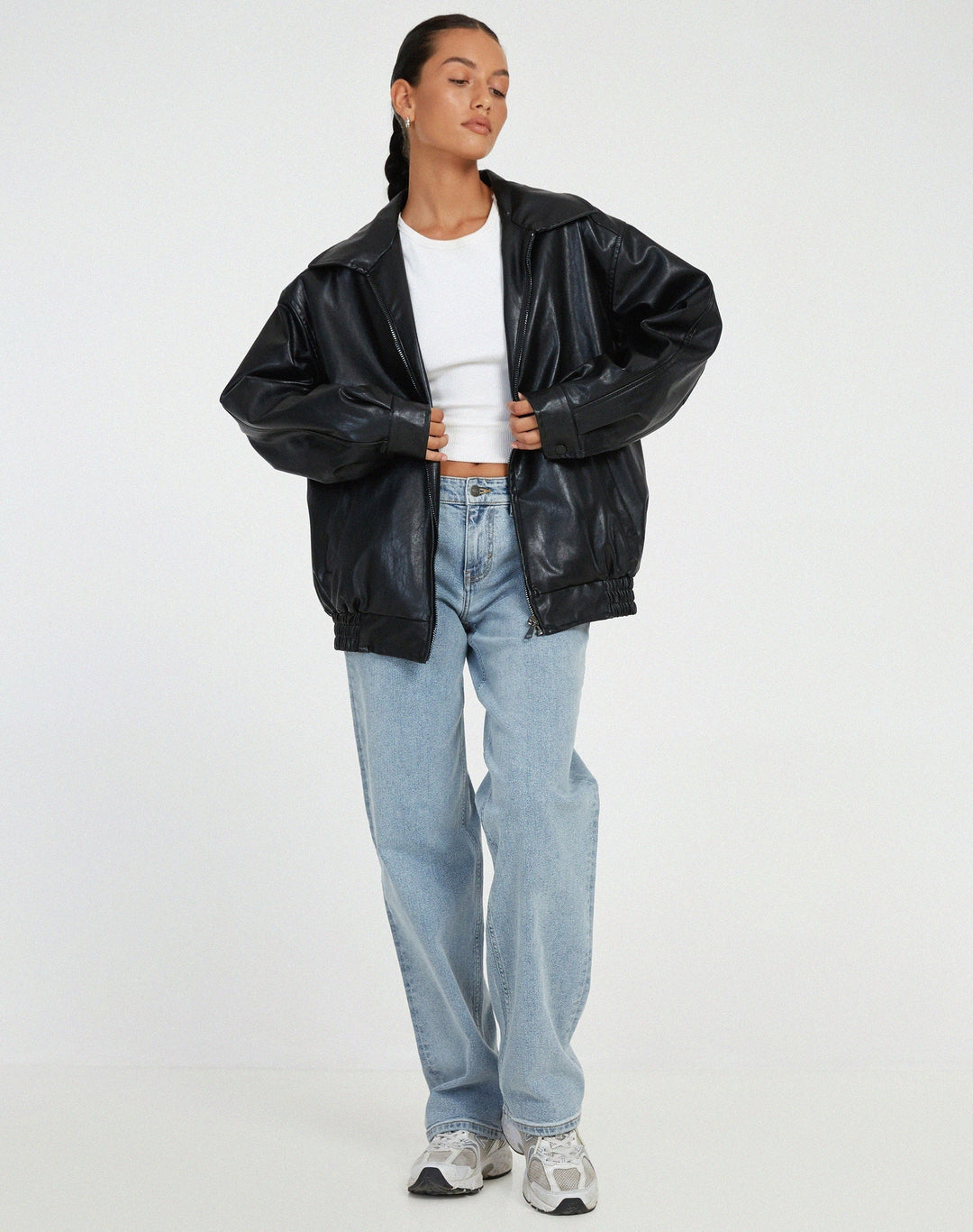 Women's oversized leather biker jacket, ideal for autumn and mid-season