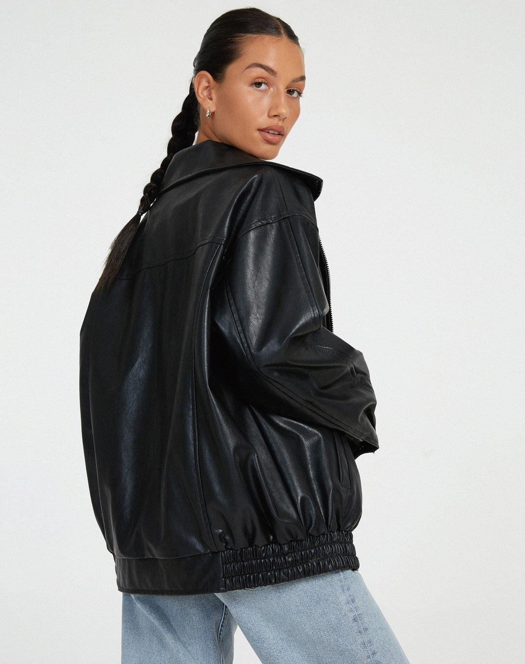 Women's oversized leather biker jacket, ideal for autumn and mid-season