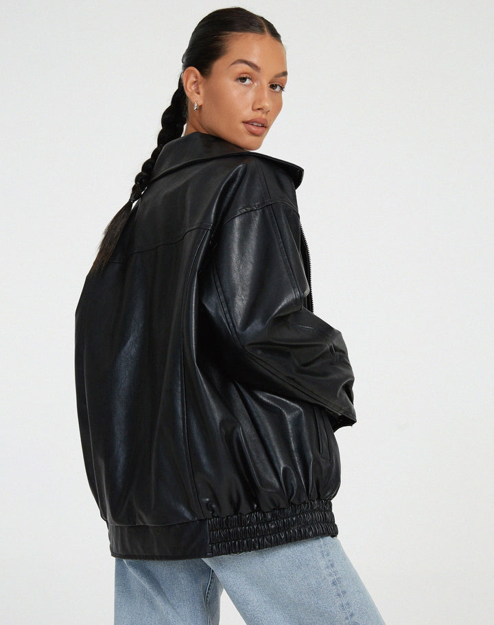 Women's oversized leather biker jacket, ideal for autumn and mid-season