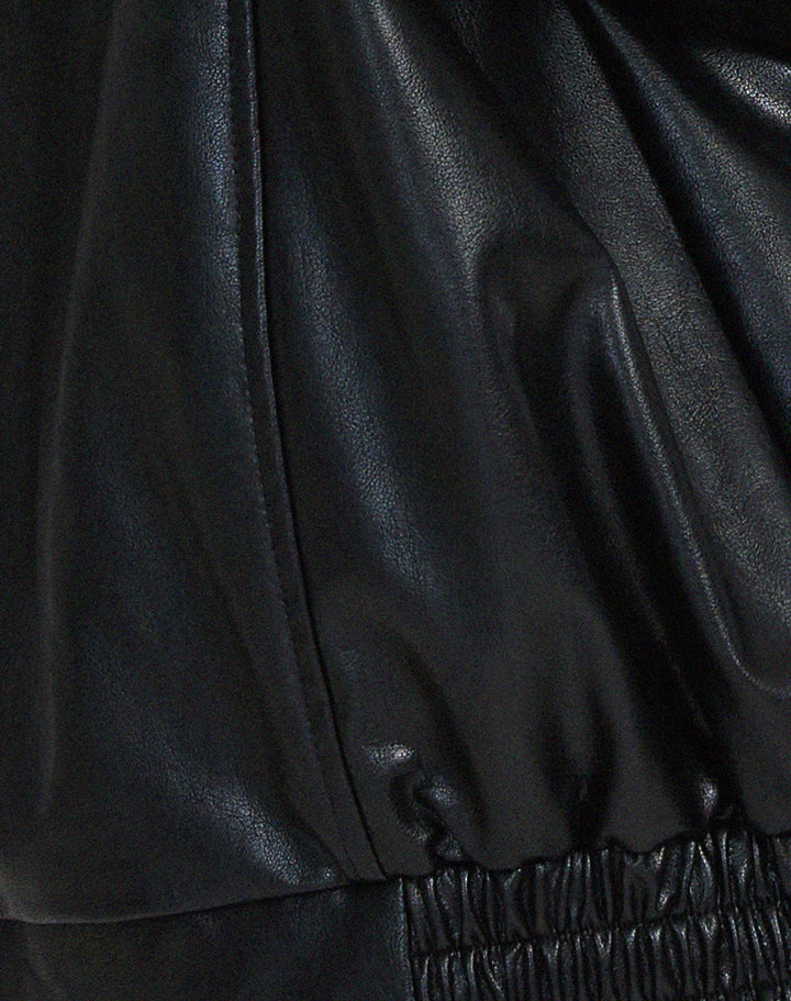 Women's oversized leather biker jacket, ideal for autumn and mid-season