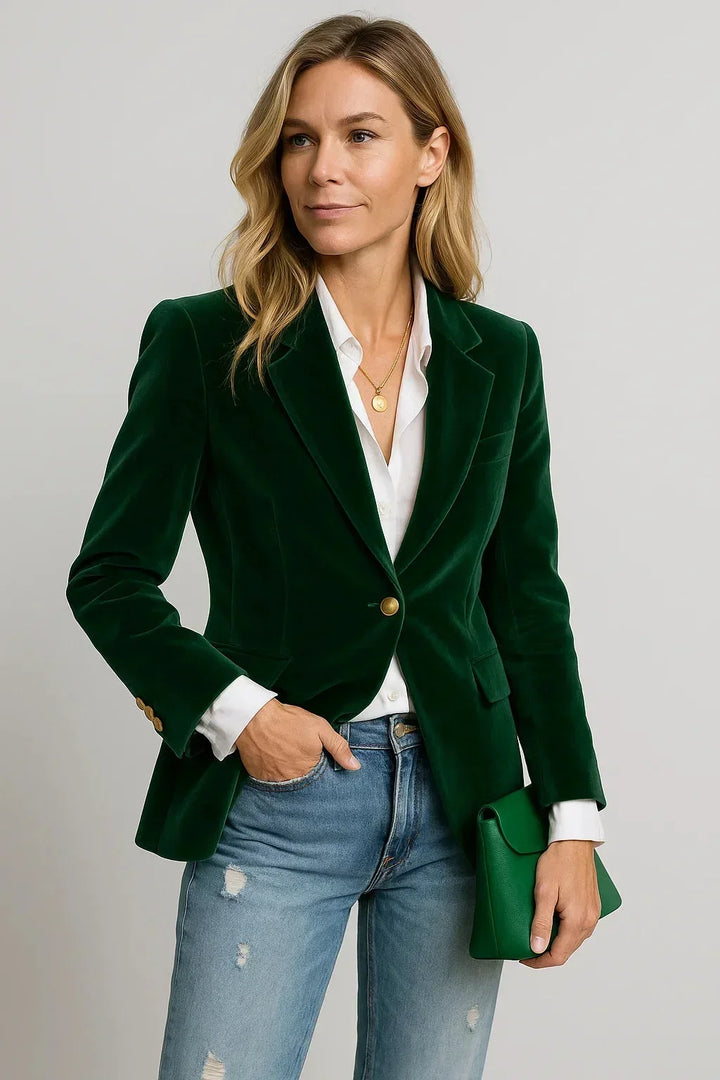 Women’s fitted velvet jacket for autumn, with a single-button closure.