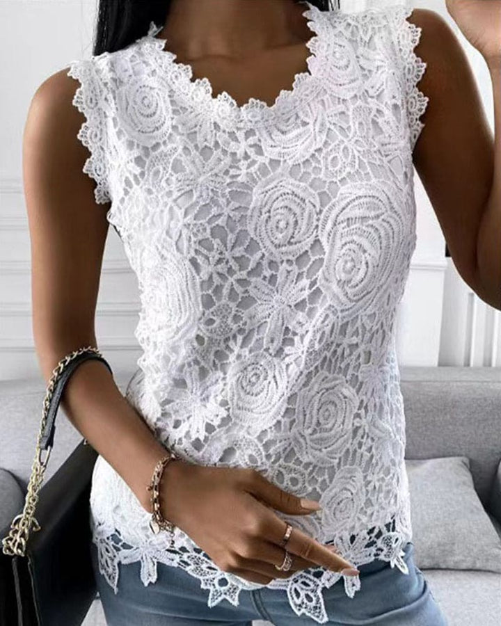 https://cdn.shopify.com/s/files/1/0998/9200/3147/files/blouse-with-lace-detail-in-effenge-colour-style-elara-white-s-state_of_style.jpg?v=1766663465