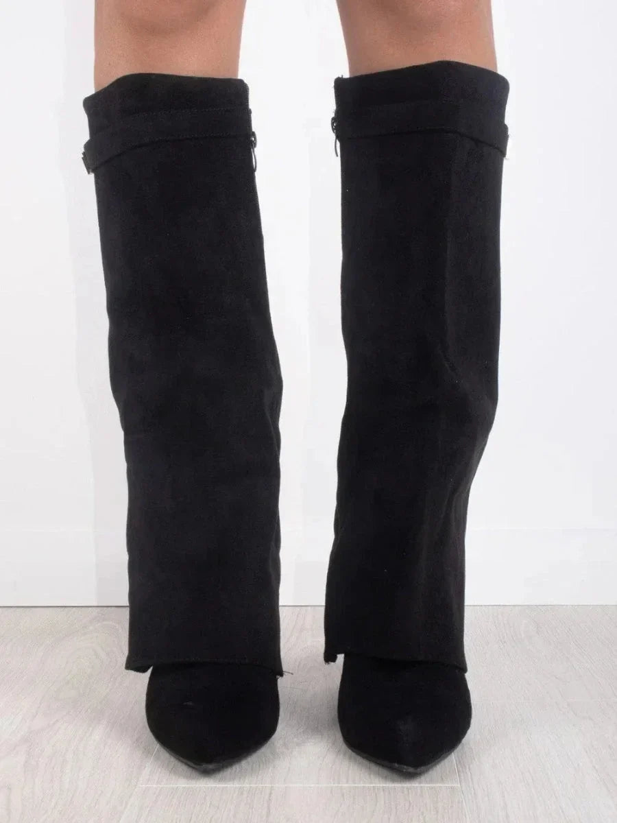 Bottines femme en daim ornées de détails métallisés, élégantes et confortables pour l’automne
