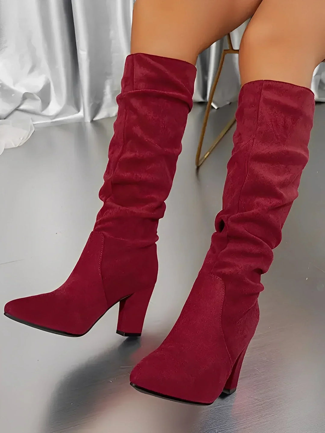 Women’s knee-high ruched block-heel boots for autumn