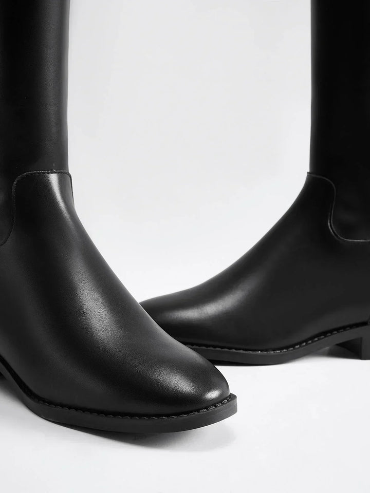 Bottes d'équitation pour femmes pour l'automne, avec des boucles décoratives et une semelle intérieure confortable